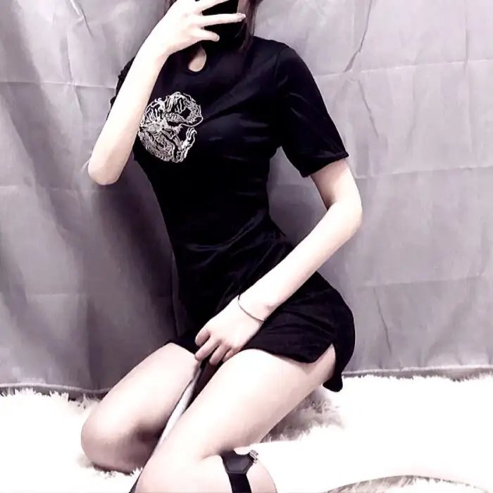 玉女弄璋